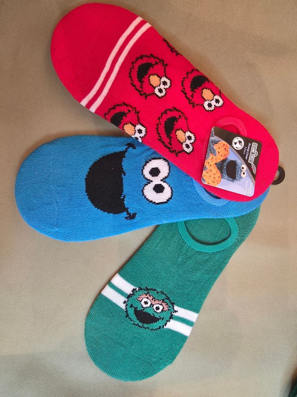 NWT Sesame-street Women's multi 3 pack Socks os